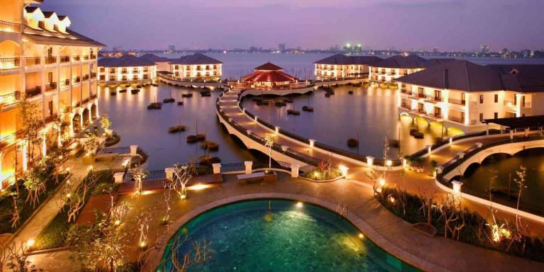 Buổi tối tại khách sạn InterContinental Hanoi Weslake