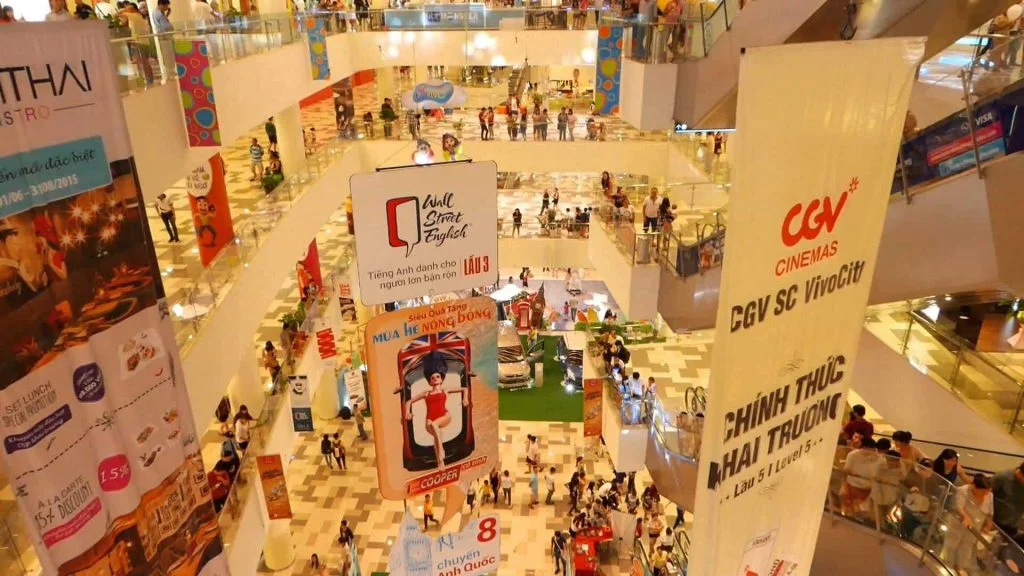 Thị trường bán lẻ năm 2021 1 Thị trường bán lẻ trong năm 2021 bị ảnh hưởng nặng nề bởi dịch covid 19.