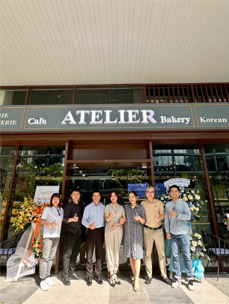 Khách thuê Shophouse của công ty CityApartment