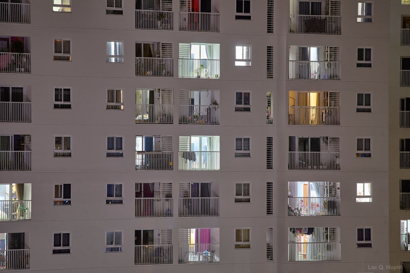 Minh họa không gian sống hiện đại về đêm tại khu vực Tây Bắc TP.HCM gần Vinhomes Sài Gòn Park