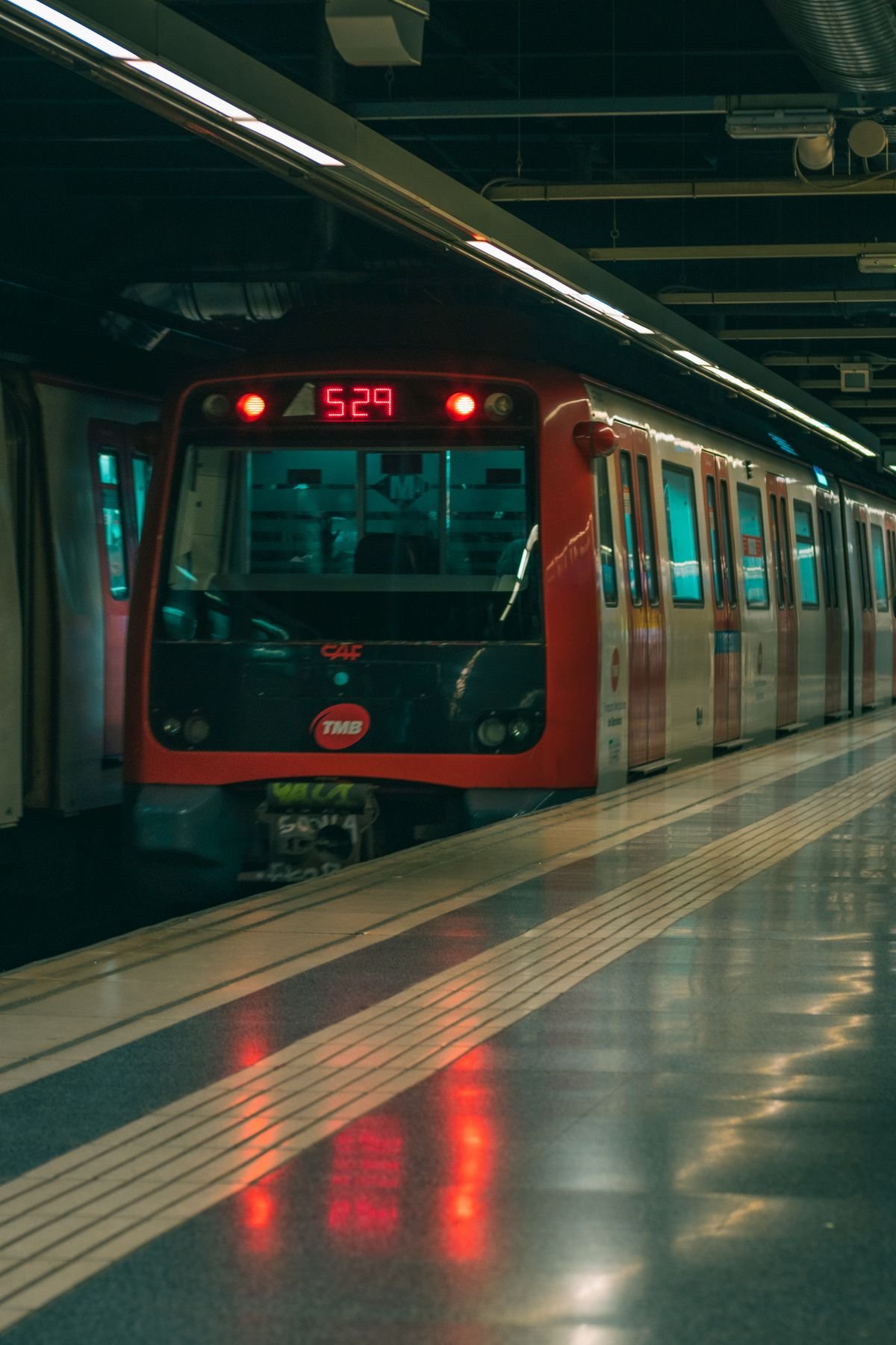 The Gió Riverside liền kề nhà ga metro tuyến số 1