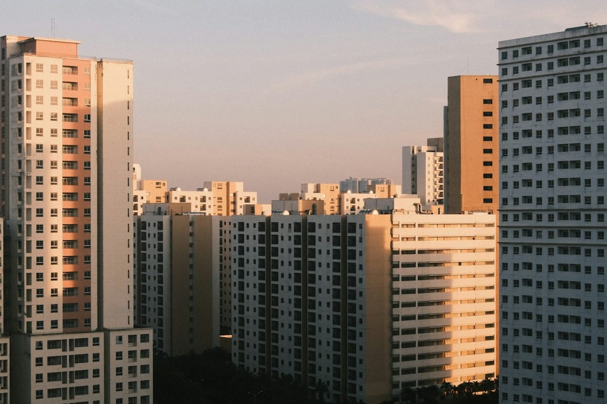 Dự Báo Bất Động Sản 2027: Ra Hàng Thay Vì Đẩy Giá 3 Giá căn hộ sơ cấp theo dự báo bất động sản 2027