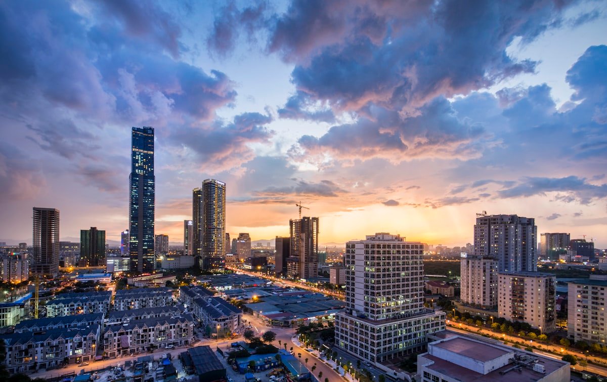 Nới trần tín dụng bất động sản - khu đô thị đang phát triển với nhiều dự án quy mô lớn