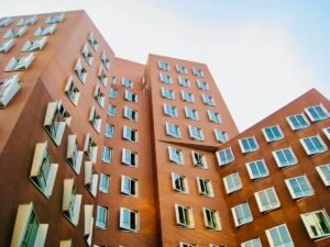 Thị Trường Căn Hộ TP.HCM Quý 4/2026: Cung Tăng, Cầu Chậm